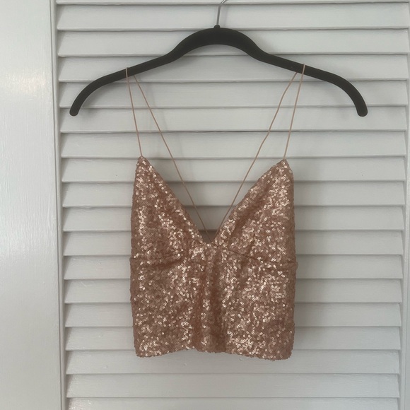Urban Outfitters Rose Gold Sequin Top - Picture 1 of 5